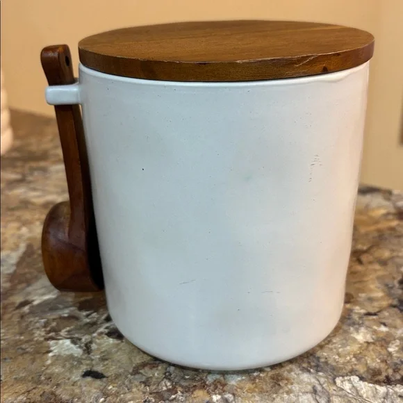 OUT OF STOCK Hearth & Hand Coffee Canister with Brown Lid and scoop - Picture 4 of 12